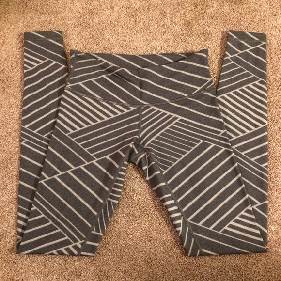 Lululemon Wunder Under Pant III - Picture 4 of 7
